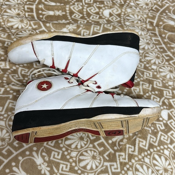 Converse Size 13 Mens  Basketball Shoes Leather White Red used Condition - Picture 2 of 9